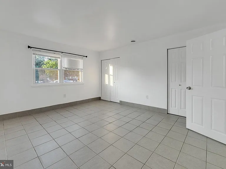 1117 Kaye Ct — Photo 5