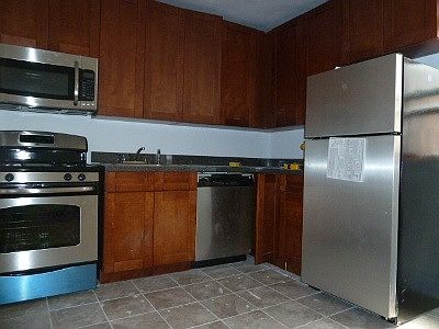 2nd image of 21 Fifth Ave APT 4