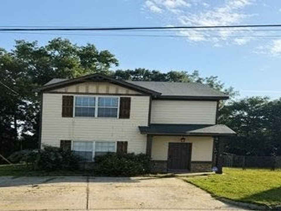 1st image of 20 Mill Pond Ct