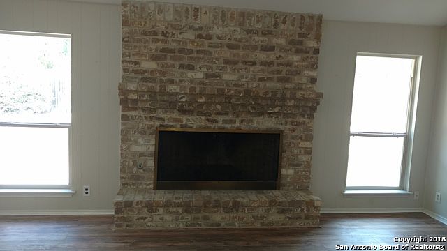 2nd image of 2315 Oak Trace St