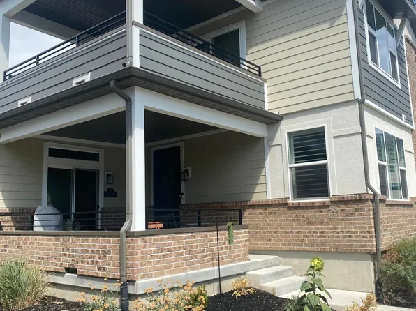 1159 W Jackson Ave, Farmington, UT 84025