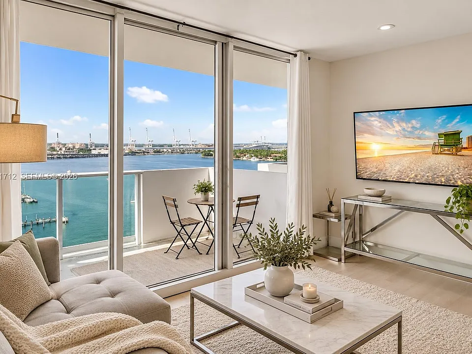 1200 West Ave #Penthouse 28