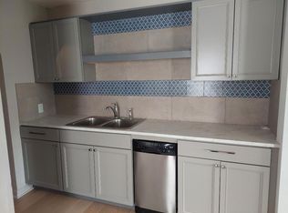 72 N 9th Ave, Beech Grove, IN 46107