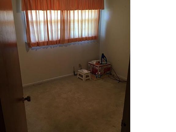 5th image of 1526 Marlowe Dr