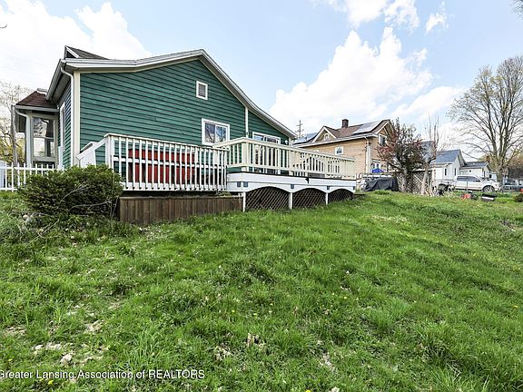 4th image of 630 N Cochran Ave