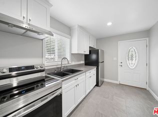 1545 W 23rd St, Los Angeles, CA 90007