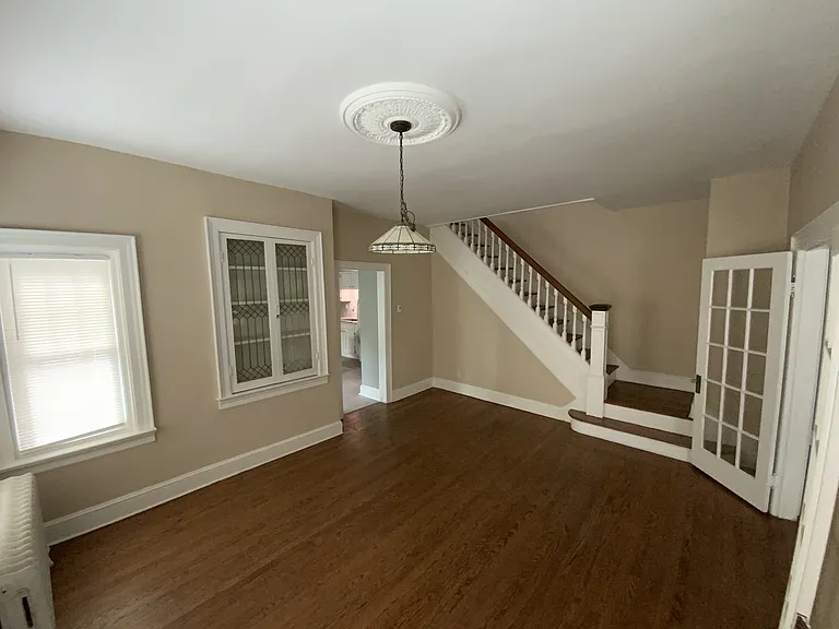 1626 Riverside Dr — Photo 5