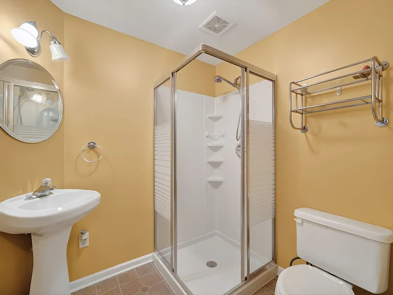 1619 Windward Ct #1619 — Photo 20