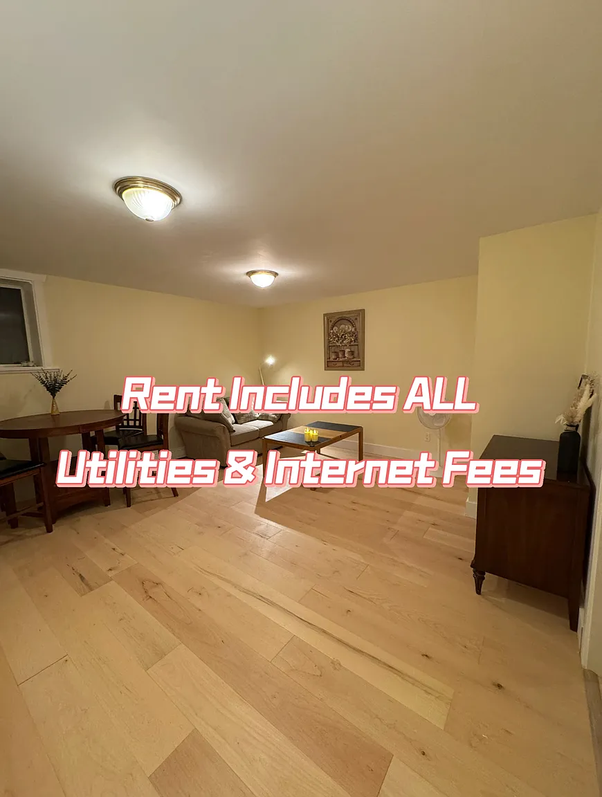3125 Quintette Cres Unit B photo 1