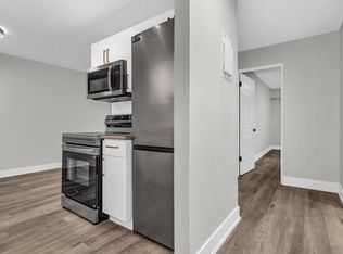 Maple Manor Apartments, Langley, BC V3A 3Y3