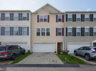 2307 Golden Eagle Dr, York, PA 17408