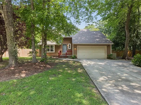 101 Warehouse Crse, Yorktown, VA 23692