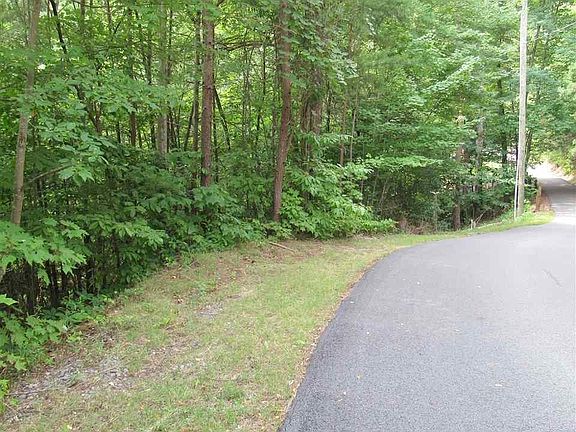 4th image of 6 Round Top Way #6