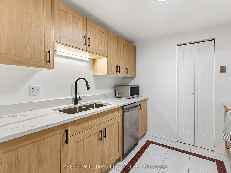 155 Kent St #405 — Photo 18