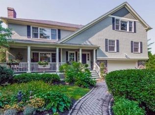 6 Ingraham Ter, Swampscott, MA 01907