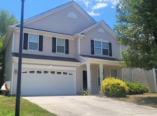 709 Spinning Wheel Point, High Point, NC 27265