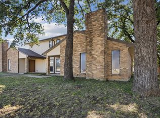 1624 Brown Trl #1624, Hurst, TX 76054