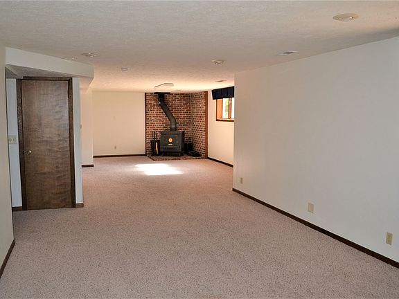 5th image of 5300 30th Ave