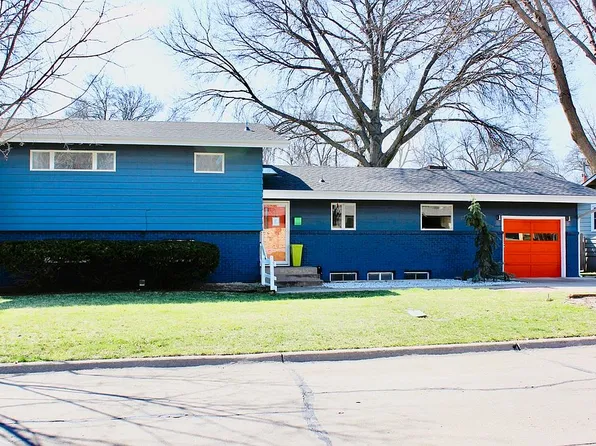 2817 Virginia Dr, Manhattan, KS 66502