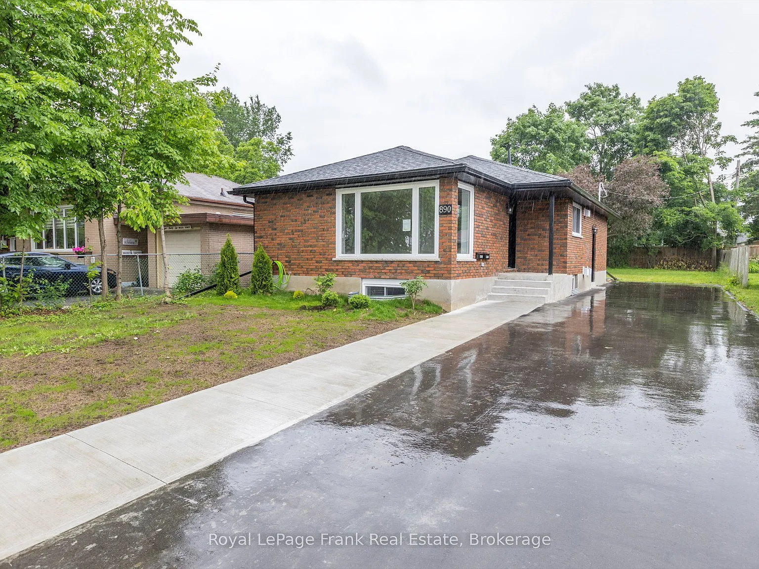 3 bed, $2,500 — Photo 2