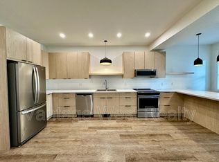 2563 Hebert Rd, West Kelowna, BC V4T 2J6