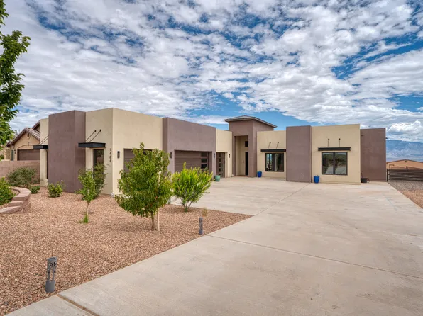 1404 5th St SE, Rio Rancho, NM 87124