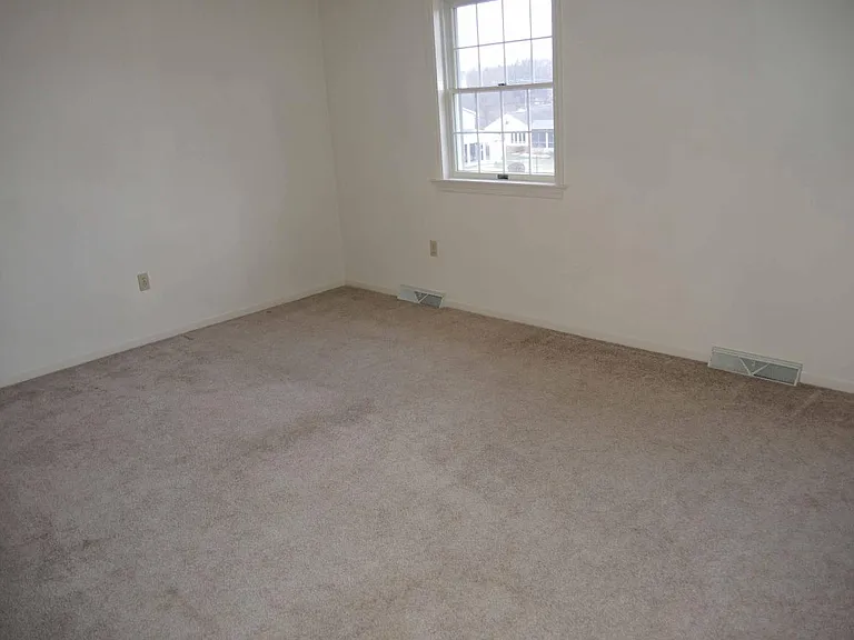1618 Peony Rd — Photo 8