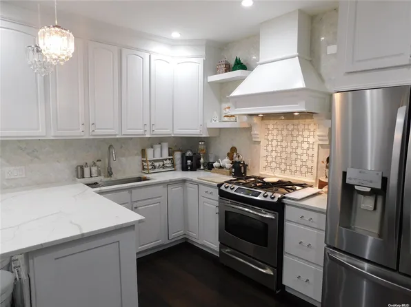 696 Garfield Road, Baldwin, NY 11510