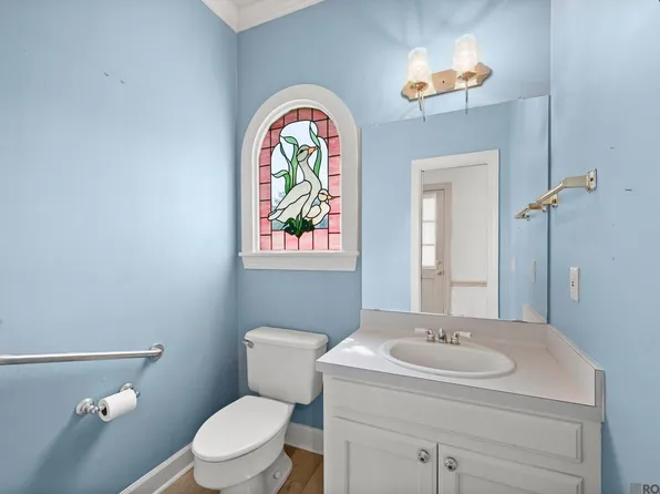 12511 Lake Sherwood Ave S, Baton Rouge, LA 70816