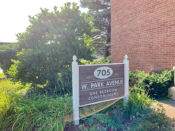 3rd image of 705 W Park Ave APT 6