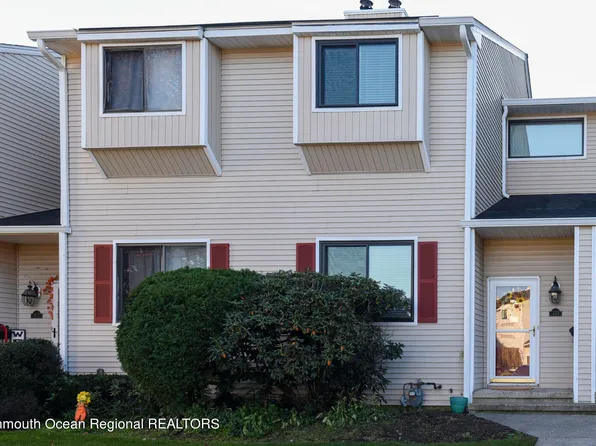 323 Middlewood Road, Middletown, NJ 07748