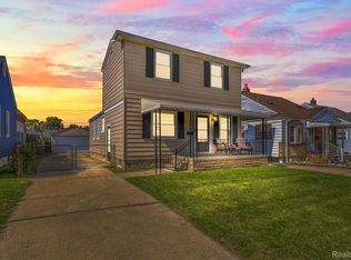 17580 Quarry St, Riverview, MI 48193