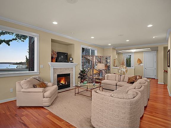 Living Rm Main level