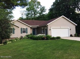 10670 13 Mile Rd NE, Rockford, MI