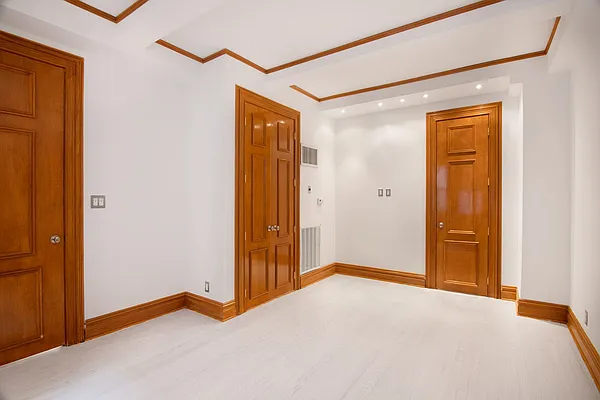 Rented by WAM Partners - William Moses Co. | media 35