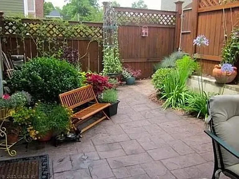 100 Taylors Hill Dr — Photo 5