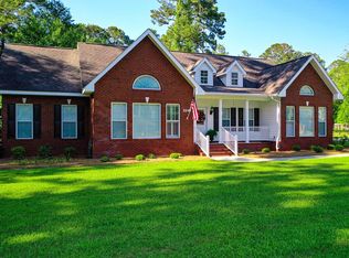 2249 Belle Cir, Waycross, GA 31501