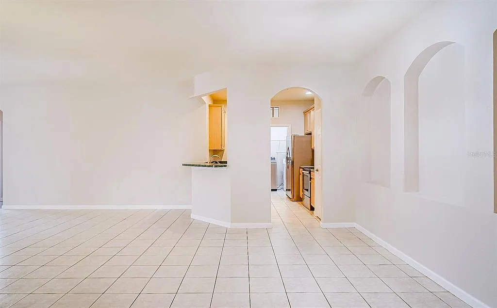 3 bed, 2.0 bath, 1495 sqft, $1,750 — Photo 2