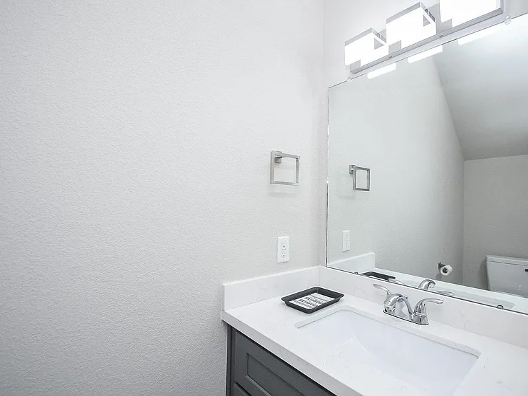 4401 Alvin St #B — Photo 8