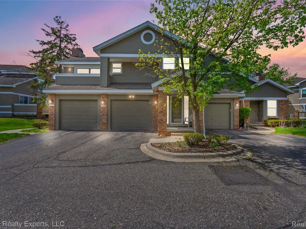 6614 Embers Ct, West Bloomfield, MI 48322