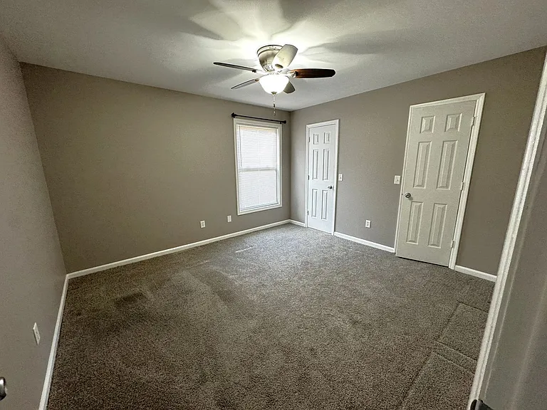 46 Sagebrush Apts — Photo 4