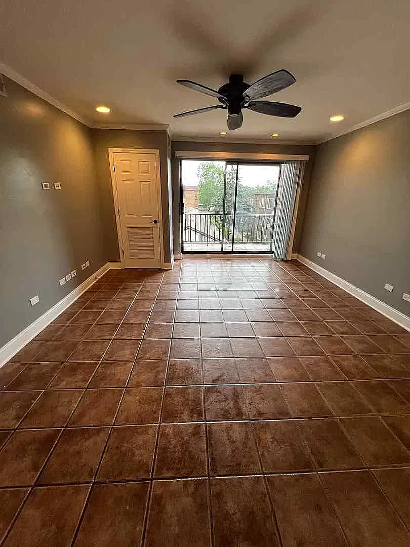 2 bed, 1100 sqft, $1,800 — Photo 4