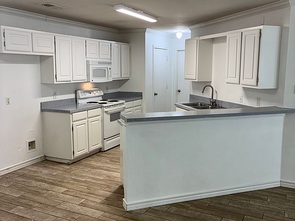 5th image of 3905 Honey Ln #3905