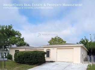 9811 Crofton Ln, Port Richey, FL 34668