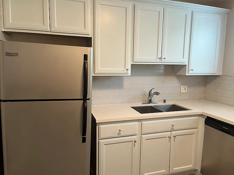 Tuscany Apartments — Photo 22