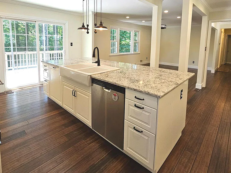 8925 Falling Creek Ct — Photo 19