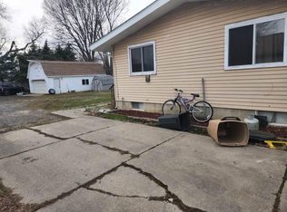 37351 Susan St, Sterling Heights, MI 48310