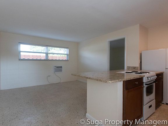 3rd image of 1238 17th Ave N APT 5