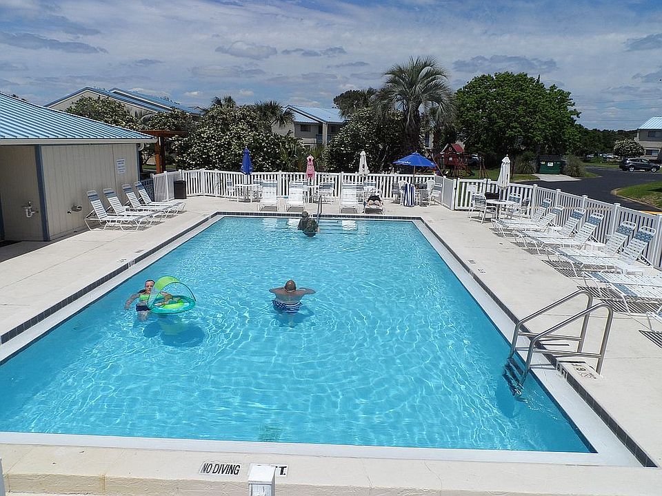 Swim pool