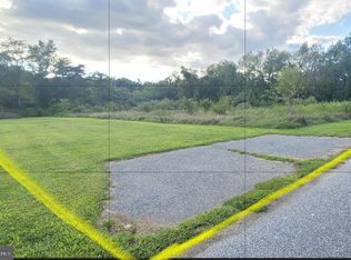 28 Royal Ave, Millville, NJ 08332